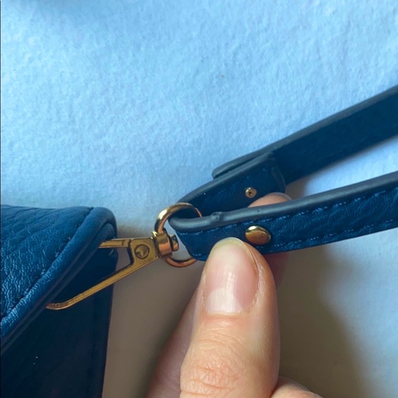 Navy Envelope Clutch - Picture 4 of 9